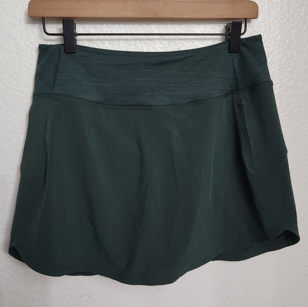 Outdoor Voices Hudson Skort 4" Women's Size Medium Green